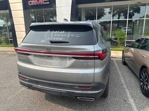 Used 2025 Buick Enclave Preferred FWD image 7