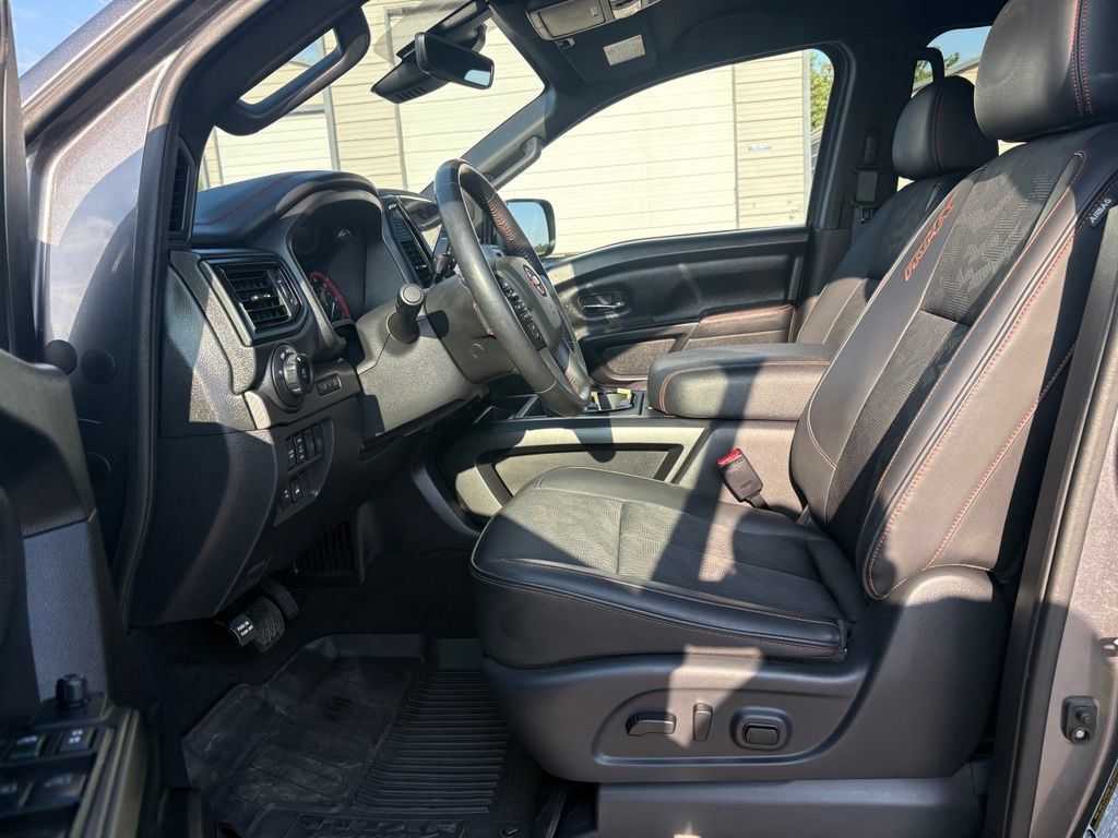 Used 2024 Nissan Titan PRO-4X w/ Pro-4x Utility Package AWD/4WD image 17