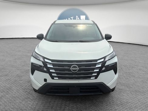 Used 2024 Nissan Rogue S AWD/4WD image 9