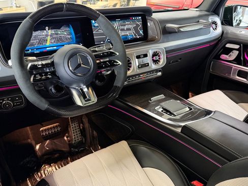 Certified 2025 Mercedes-Benz G 63 AMG 4MATIC image 28