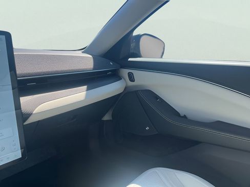 Used 2025 Ford Mustang Mach-E Premium image 14