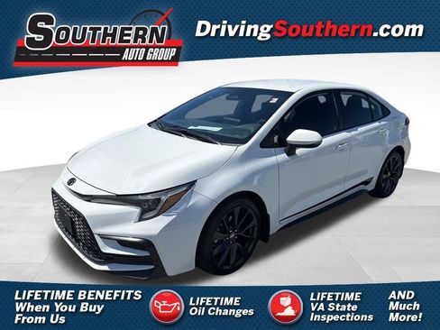 Used 2024 Toyota Corolla SE image 1