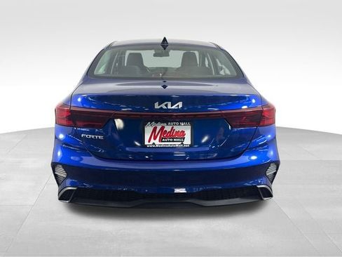 Used 2024 Kia Forte LXS w/ LXS Technology Package FWD image 4