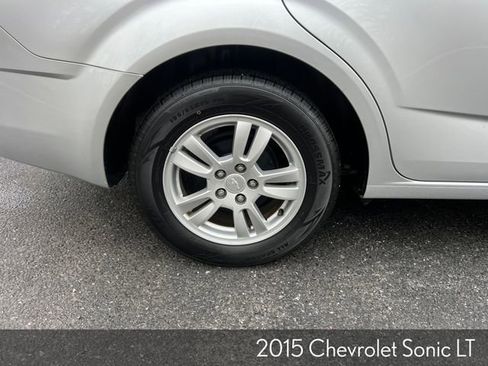Used 2015 Chevrolet Sonic LT image 13