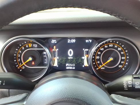 Used 2019 Jeep Wrangler Sport AWD/4WD image 32