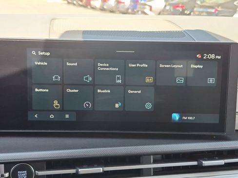 Used 2025 Hyundai Santa Fe SEL FWD image 17