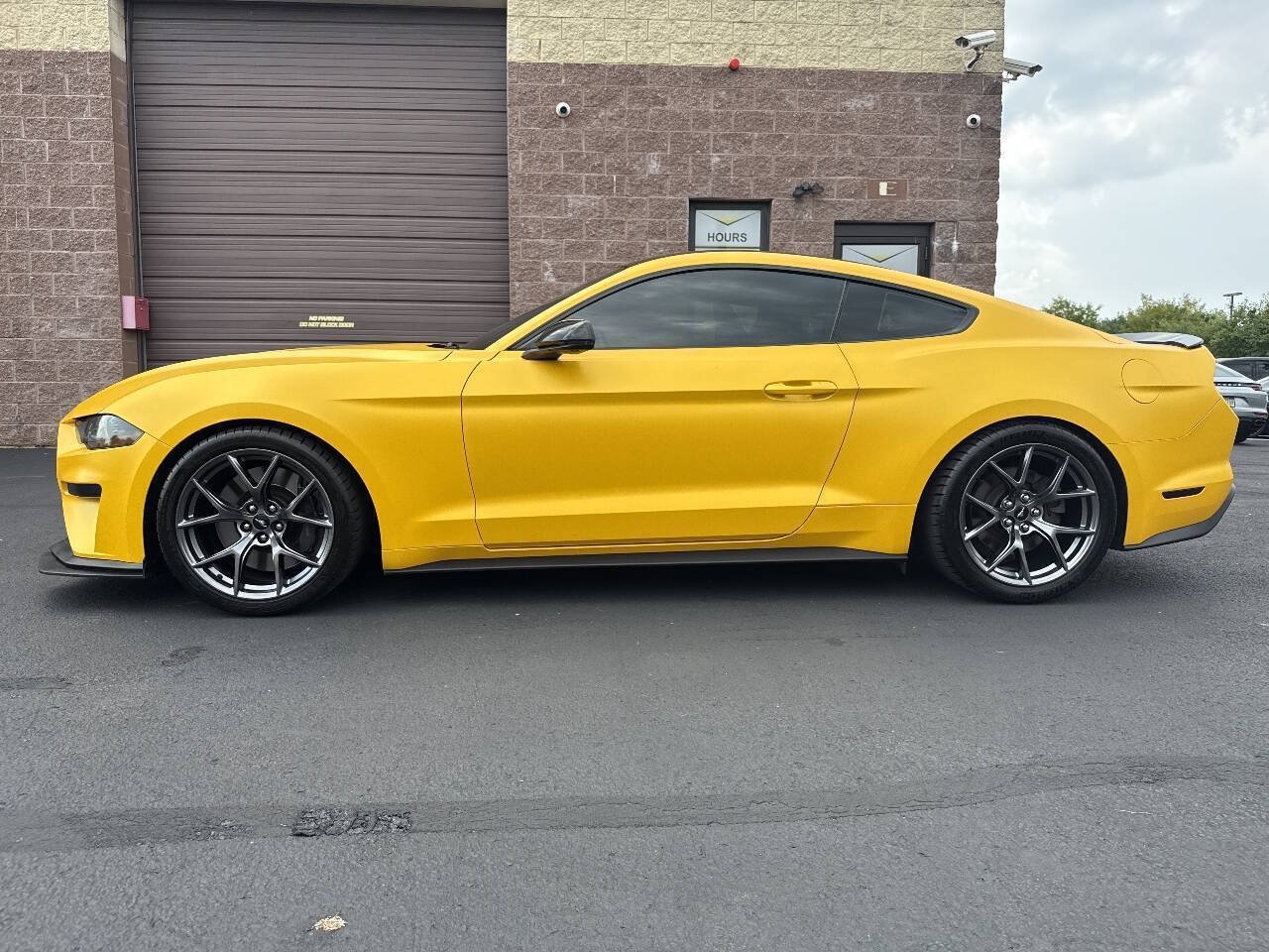 Used 2019 Ford Mustang GT Premium w/ Performance Package - Level 2 RWD image 32