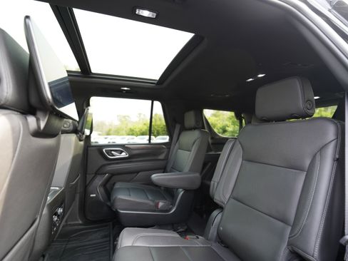 Used 2023 Chevrolet Tahoe LT w/ LT Signature Plus Package AWD/4WD image 9