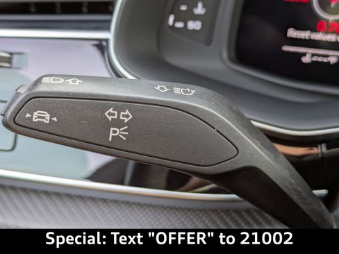 Used 2021 Audi RS Q8 image 31