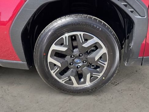 Certified 2025 Subaru Forester Premium AWD/4WD image 9