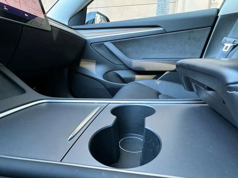 Used 2023 Tesla Model 3 Standard Range image 47