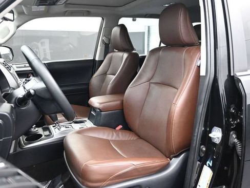 Used 2020 Toyota 4Runner Limited AWD/4WD image 5
