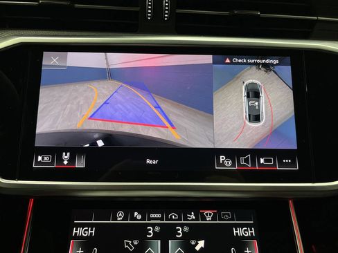 Used 2023 Audi RS 7 Sportback w/ Carbon Optic Package image 11