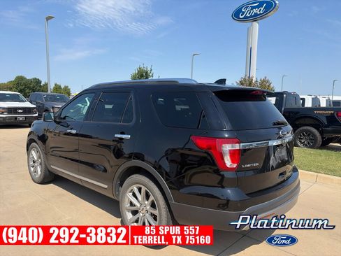 Used 2017 Ford Explorer Limited FWD image 5