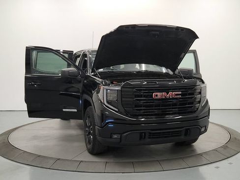 Used 2024 GMC Sierra 1500 Elevation AWD/4WD image 11