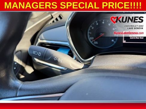 Used 2018 Chevrolet Equinox LS image 36