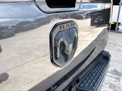 Used 2021 RAM 1500 Big Horn RWD image 22