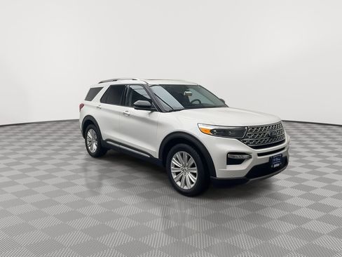 Used 2023 Ford Explorer Limited w/ Limited Technology Package image 40