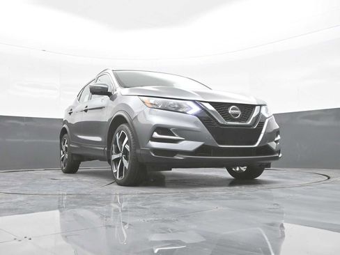 Used 2022 Nissan Rogue Sport SL AWD/4WD image 37