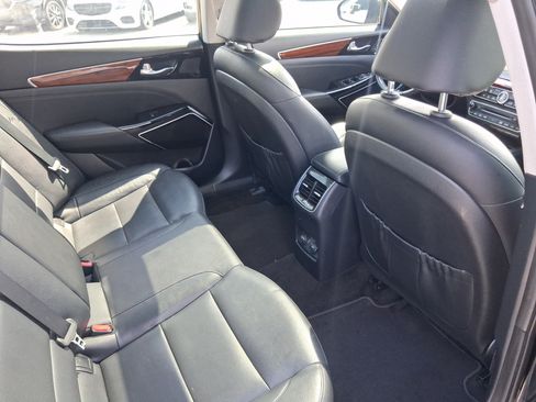 Used 2017 Kia Cadenza Technology FWD image 28