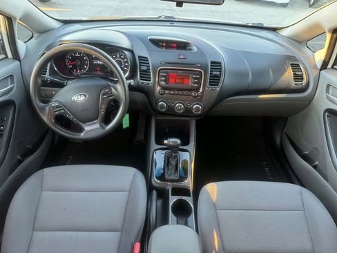 Used 2018 Kia Forte LX image 21