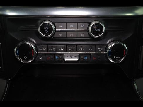 Used 2021 Ford F150 Lariat w/ Equipment Group 502A High AWD/4WD image 30
