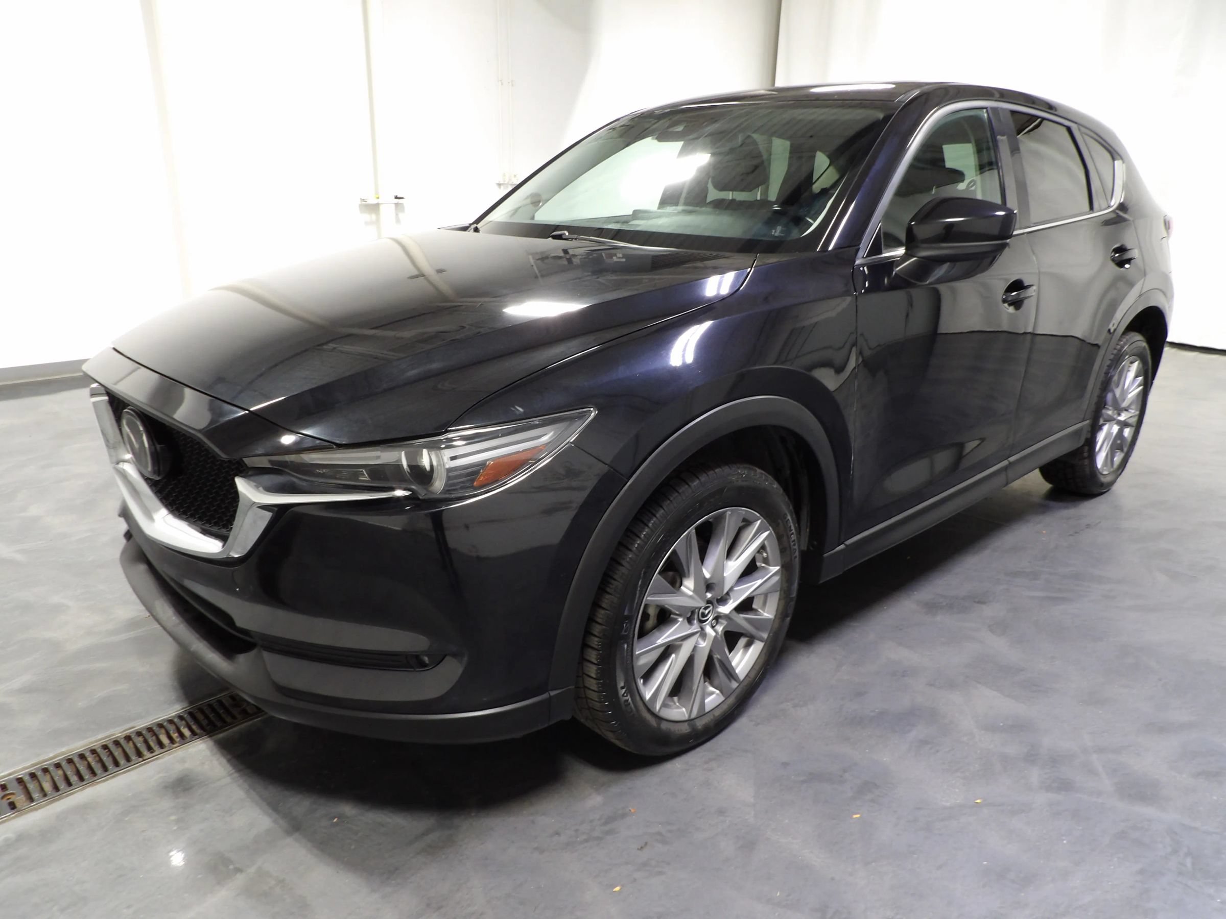 Used 2018 MAZDA CX-5 Grand Touring AWD/4WD image 3