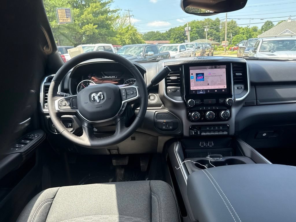 New 2026 RAM 2500 Big Horn AWD/4WD image 19