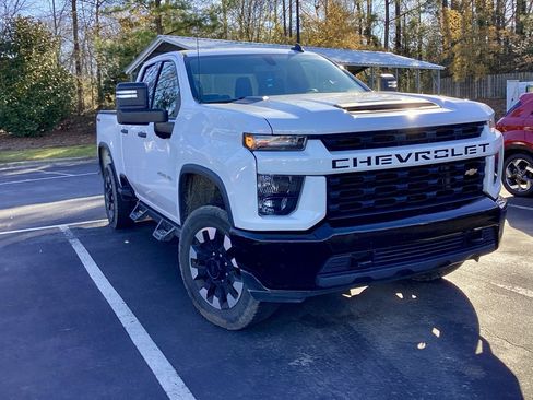 Used 2020 Chevrolet Silverado 2500 Custom w/ Custom Value Package image 7
