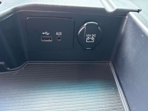 Used 2017 RAM 3500 Tradesman w/ Chrome Appearance Group image 18