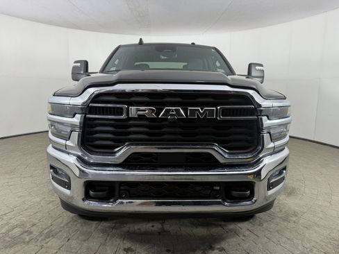 Used 2026 RAM 2500 Big Horn AWD/4WD image 2