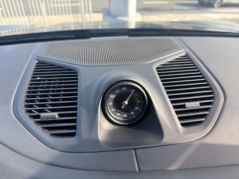 Used 2024 Porsche Cayenne Turbo GT image 39