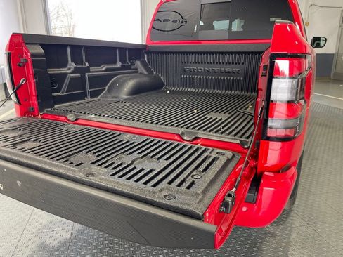 New 2026 Nissan Frontier SV w/ Tow Package AWD/4WD image 7