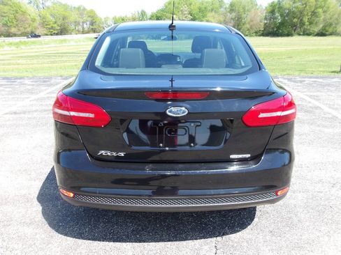 Used 2016 Ford Focus S FWD image 4