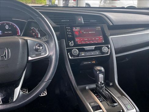 Used 2020 Honda Civic Sport image 9