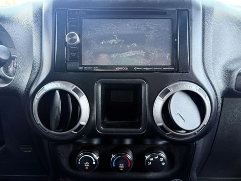 Used 2013 Jeep Wrangler Sport AWD/4WD image 24