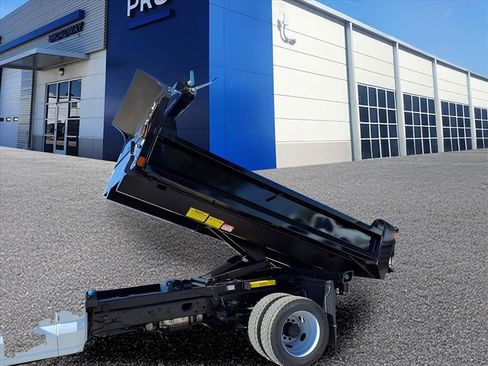 New 2025 Ford F550 4x4 Regular Cab Super Duty image 25