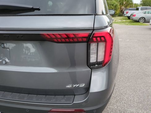 New 2026 Ford Explorer Platinum w/ LUX Leather Package AWD/4WD image 10