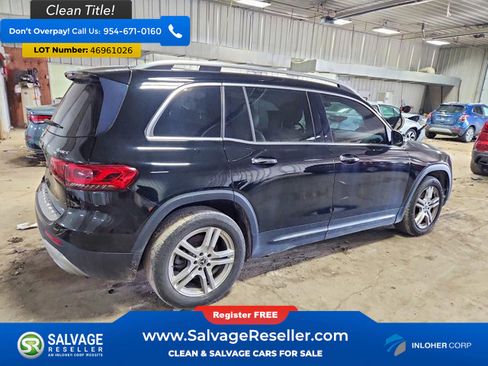 Used 2021 Mercedes-Benz GLB 250 4MATIC w/ Premium Package image 4