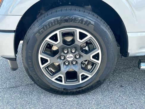 Used 2024 Ford F150 STX RWD image 24