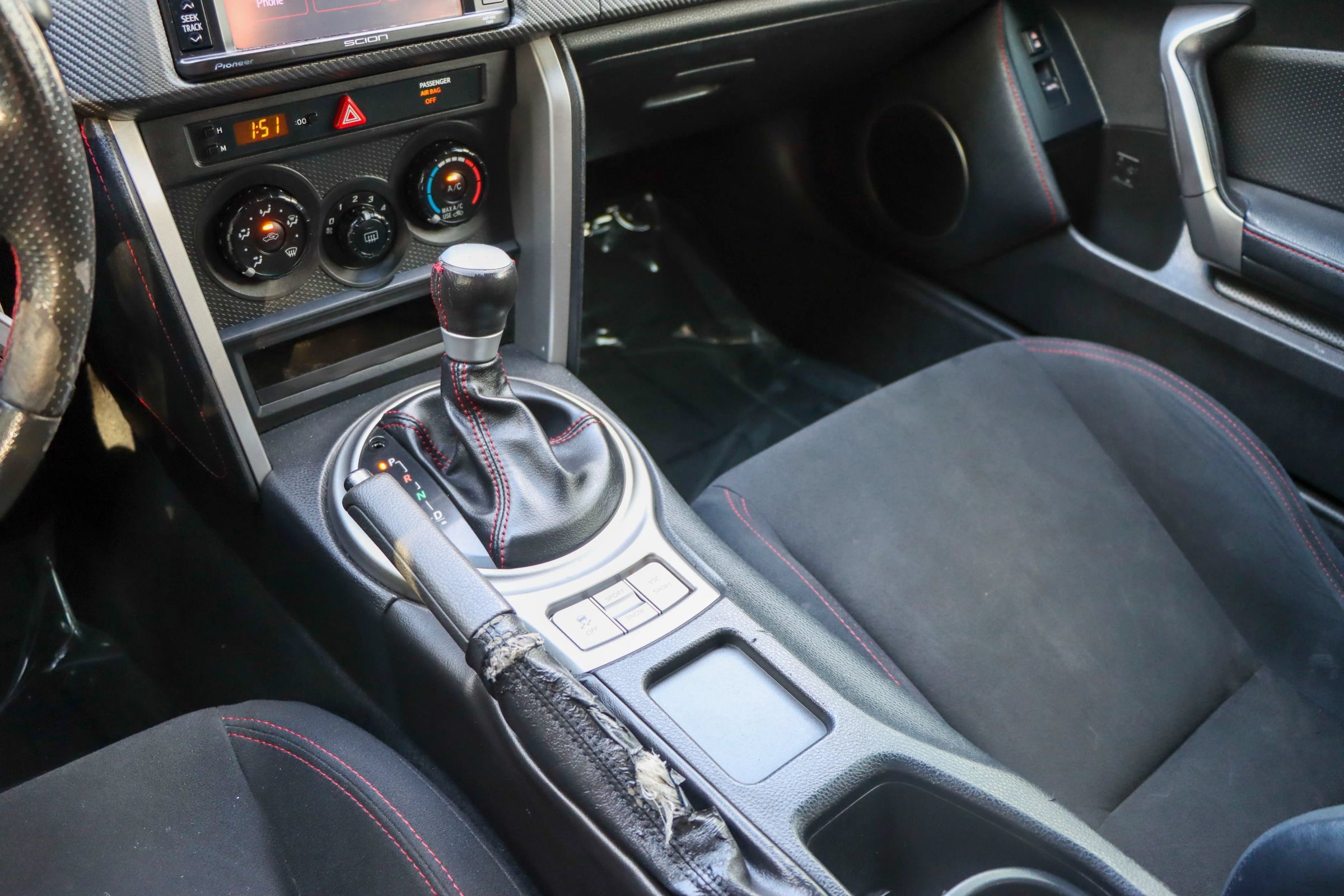 Used 2015 Scion FR-S RWD image 34