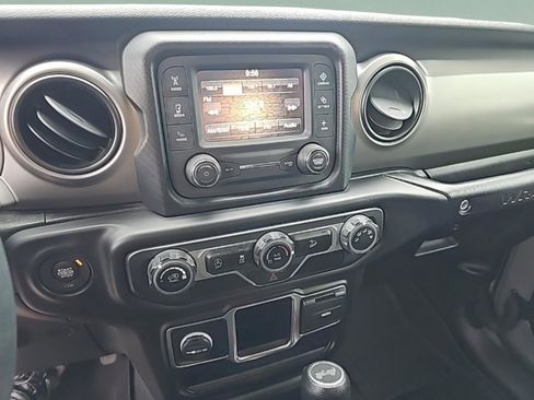 Used 2020 Jeep Wrangler Sport image 26