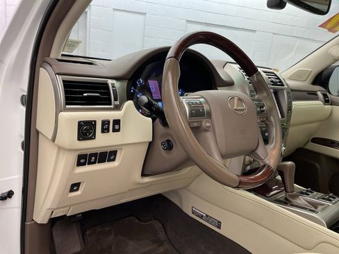 Used 2019 Lexus GX 460 Luxury image 20
