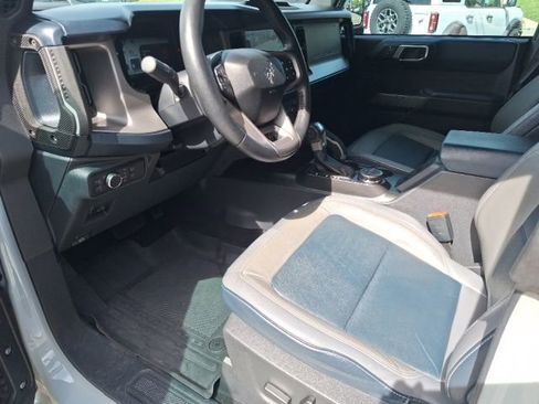 Used 2022 Ford Bronco Outer Banks AWD/4WD image 12