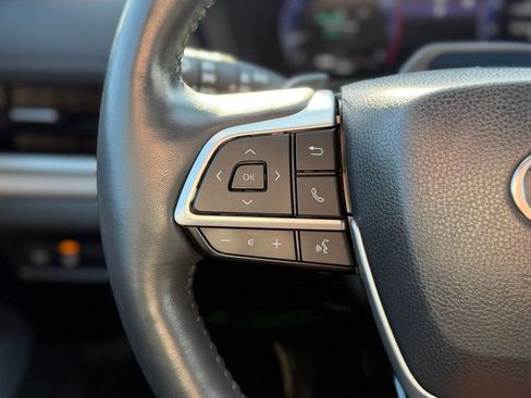 Used 2024 Toyota Grand Highlander Platinum image 18