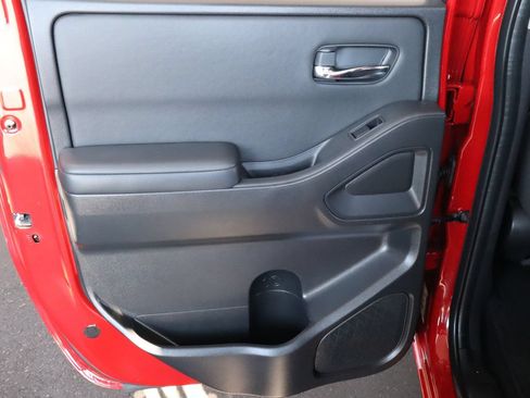 Used 2022 Nissan Frontier SV RWD image 37