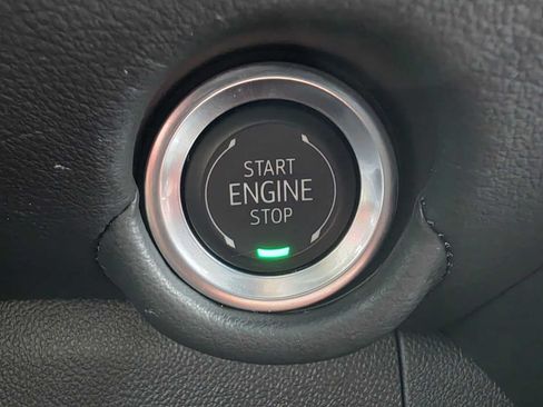 Certified 2025 Chevrolet Tahoe LT AWD/4WD image 33