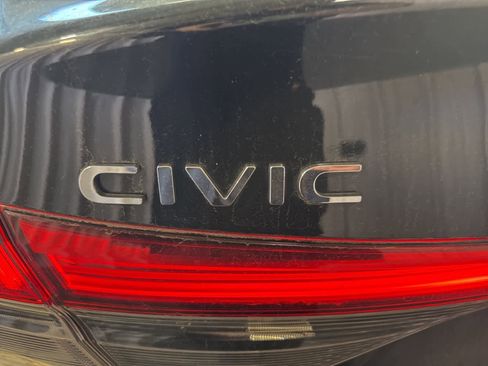 Used 2024 Honda Civic Sport image 9