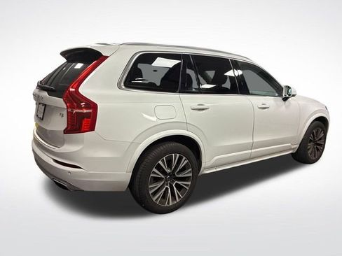 Used 2020 Volvo XC90 T5 Momentum w/ Protection Package Premier FWD image 5