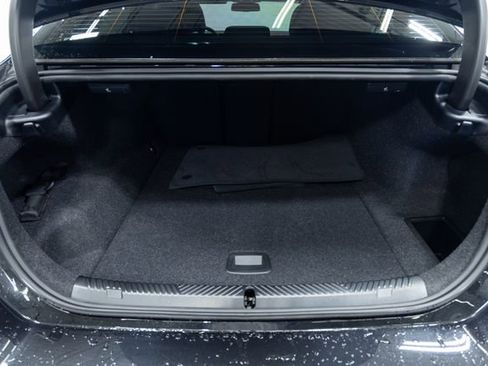 Used 2026 BMW i5 eDrive40 w/ M Sport Package AWD/4WD image 9